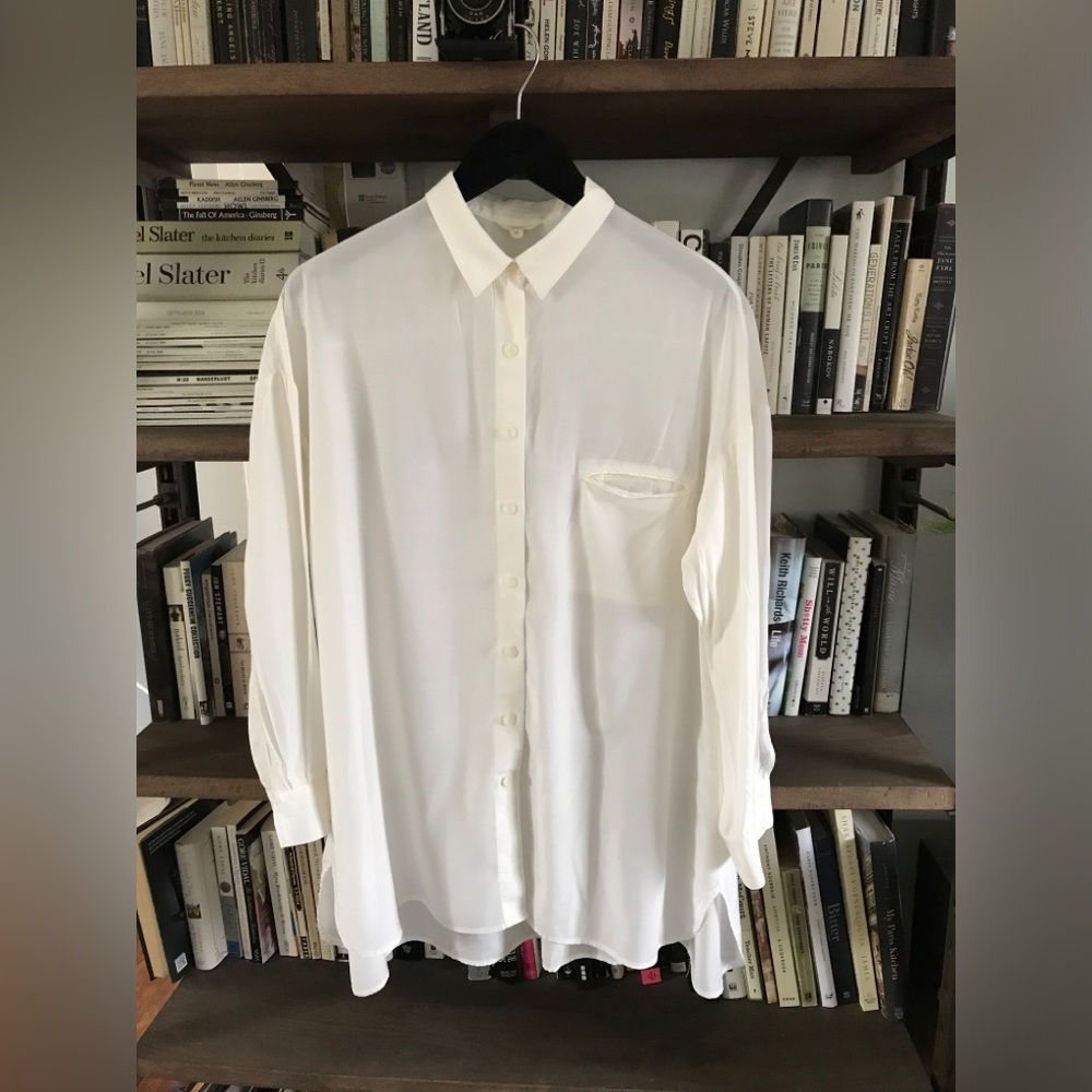 EUC Nap Loungewear White Dolphin Hem Oversized Collared Lounge Shirt M